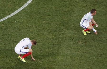 Football Soccer - England v Iceland - EURO 2016 - Round of 16 - Stade de Nice, Nice, France - 27/6/16 England's Jamie Vardy and Harry Kane look dejected at the end of the game REUTERS/Yves Herman Livepic