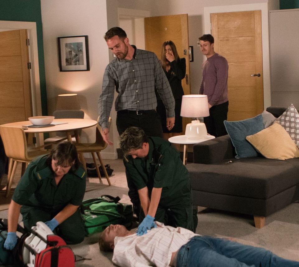 Friday, September 28: The paramedics struggle to revive Cormac