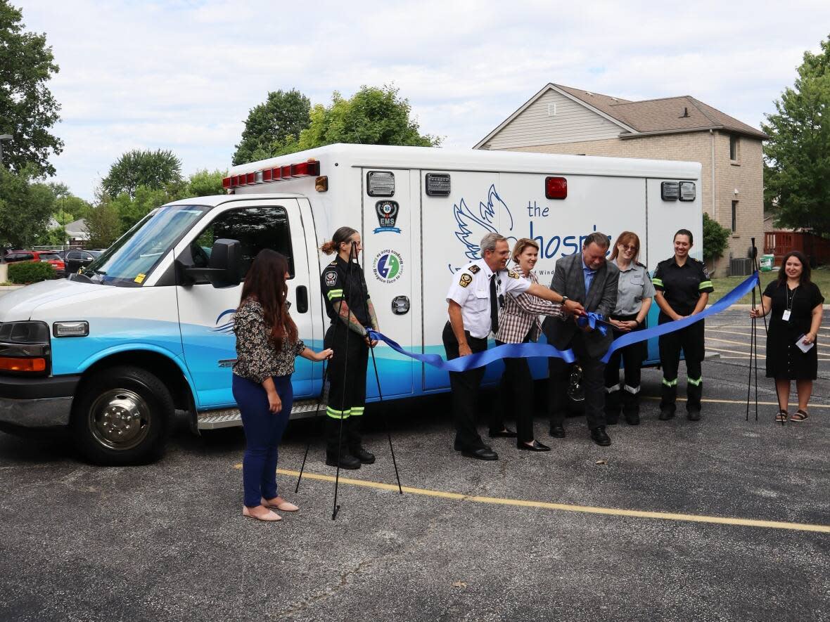 Executive Director of The Hospice, Nancy Brockenshire and Essex-Windsor EMS Chief Bruce Krauter cut the ribbon on August 15, 2022 (Katharen Bortolin/The Hospice - image credit)