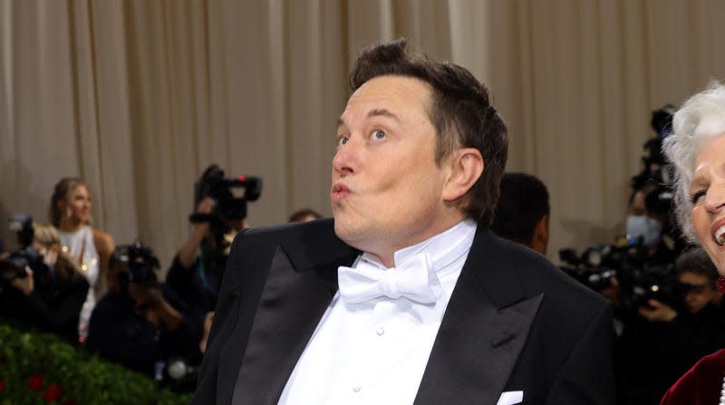 Elon Musk attends The 2022 Met Gala Celebrating "In America: An Anthology of Fashion" at The Metropolitan Museum of Art on May 02, 2022 in New York City.