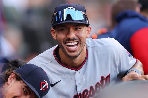 Twins stun baseball world by signing Carlos Correa