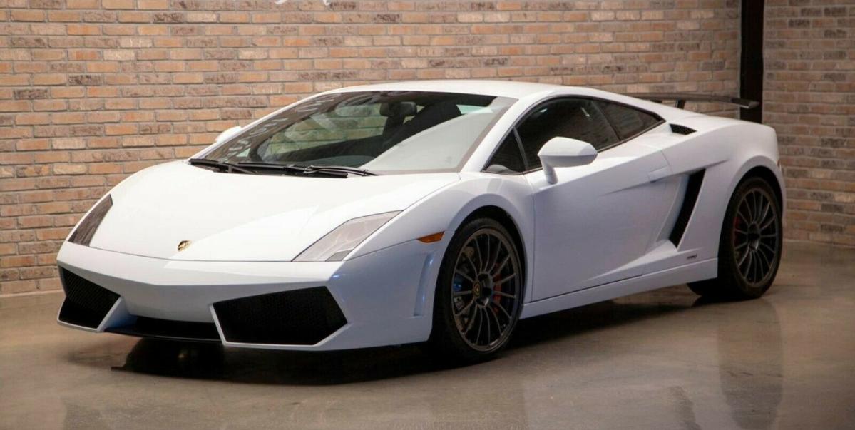 The Manual Lamborghini Gallardo LP560-2 Ended a Great Era