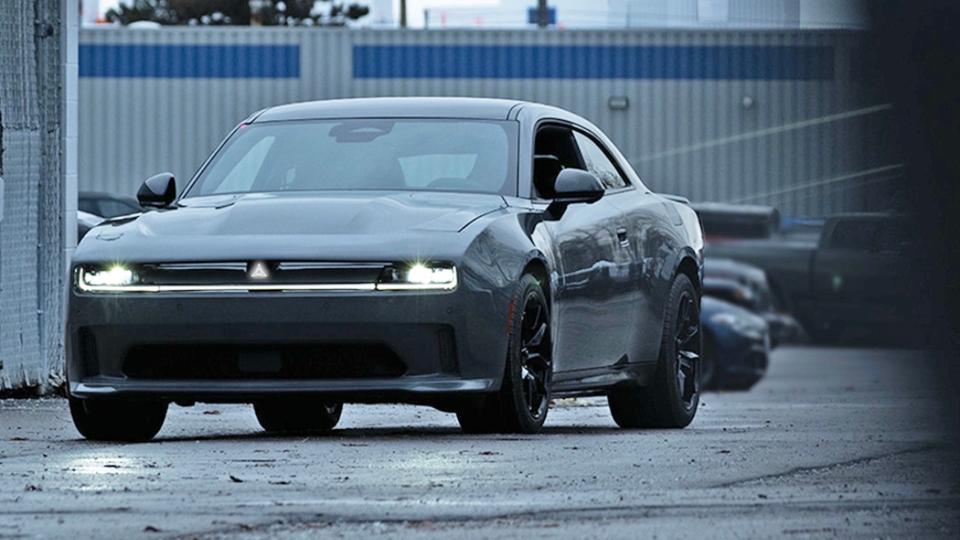 Revealed: 2025 Dodge Charger Daytona Shown for First Time photo