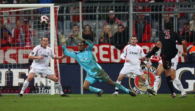 Ali Al Habsi in action for Bolton vs Bayern in the 2007 UEFA Cup.