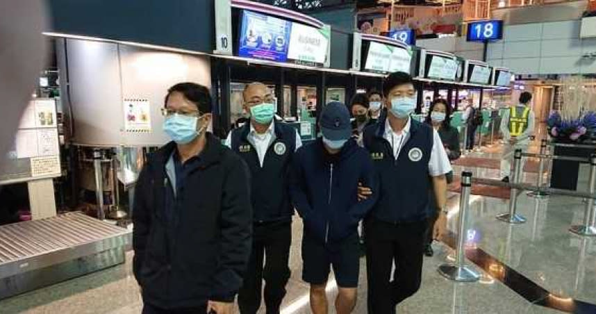 來台香港人李彬豪雇徵信社跟拍香港學運人士來台行程，遭移民署廢止居留許可，強制驅逐出境。（圖／翻攝畫面）