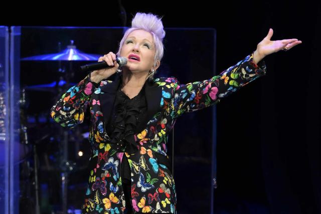 Cyndi Lauper Shows Off Her True Colors In New Zealand Plus Matt Damon Chlöe Bailey And More