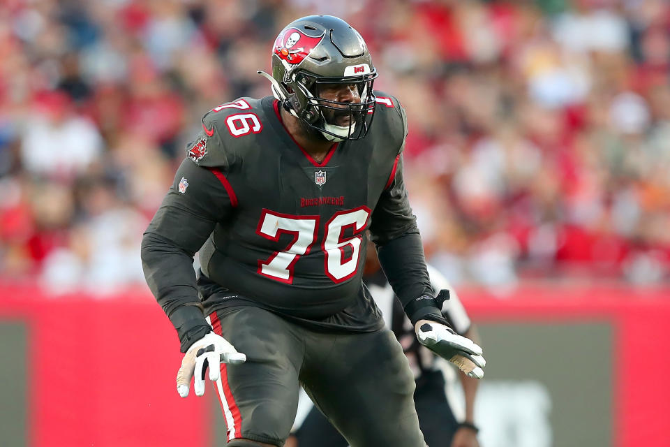 TAMPA, FL - DECEMBER 18: Tampa Bay Buccaneers offensive lineman Donovan Smith (76) pass blocks during the regular season game between the Cincinnati Bengals and the Tampa Bay Buccaneers on December 18, 2022 at Raymond James Stadium in Tampa, Florida. (Photo by Cliff Welch/Icon Sportswire via Getty Images)