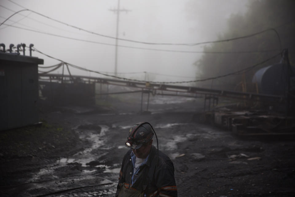 Coal miners fear not only for their health, but their jobs too. (Photo: AP Photo/David Goldman)