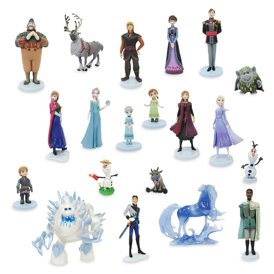 frozen media figure set