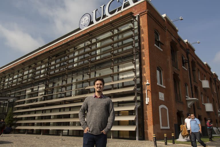 La beca le abrió un nuevo mundo a Julián, que nunca dudó que su carrera era Psicología