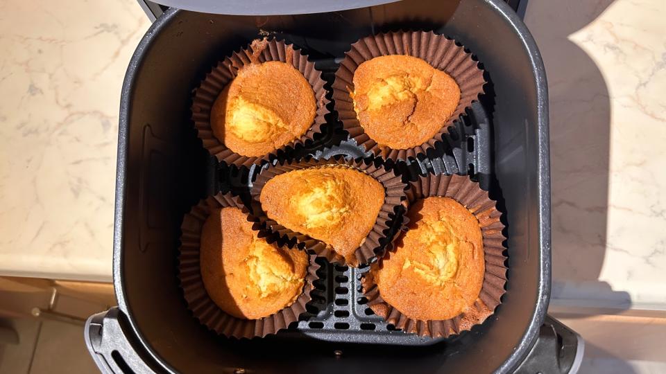 Air Fryer cupcakes