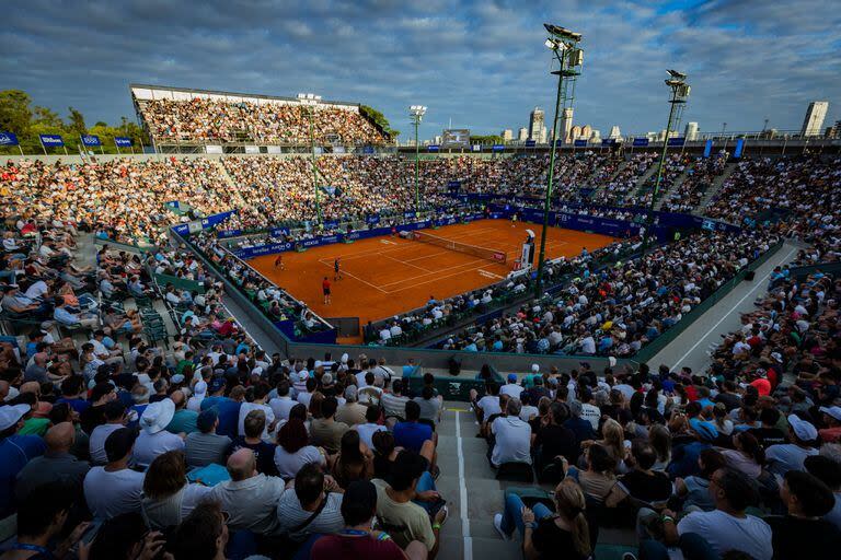 El court central del BALTC repleto, durante el último ATP porteño