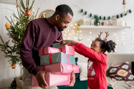 Is it OK to give gift cards for Christmas?, Is $25 too cheap for a gift card?, last minute gift ideas, What is the appropriate amount for a Christmas gift card?, Are gift cards a lazy gift?, what to get as a last minute gift, places to find last minite gifts, Black-owned last minute gifts theGrio.com