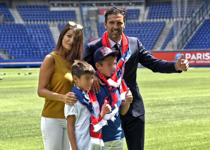 Gianluigi Buffon y su familia 