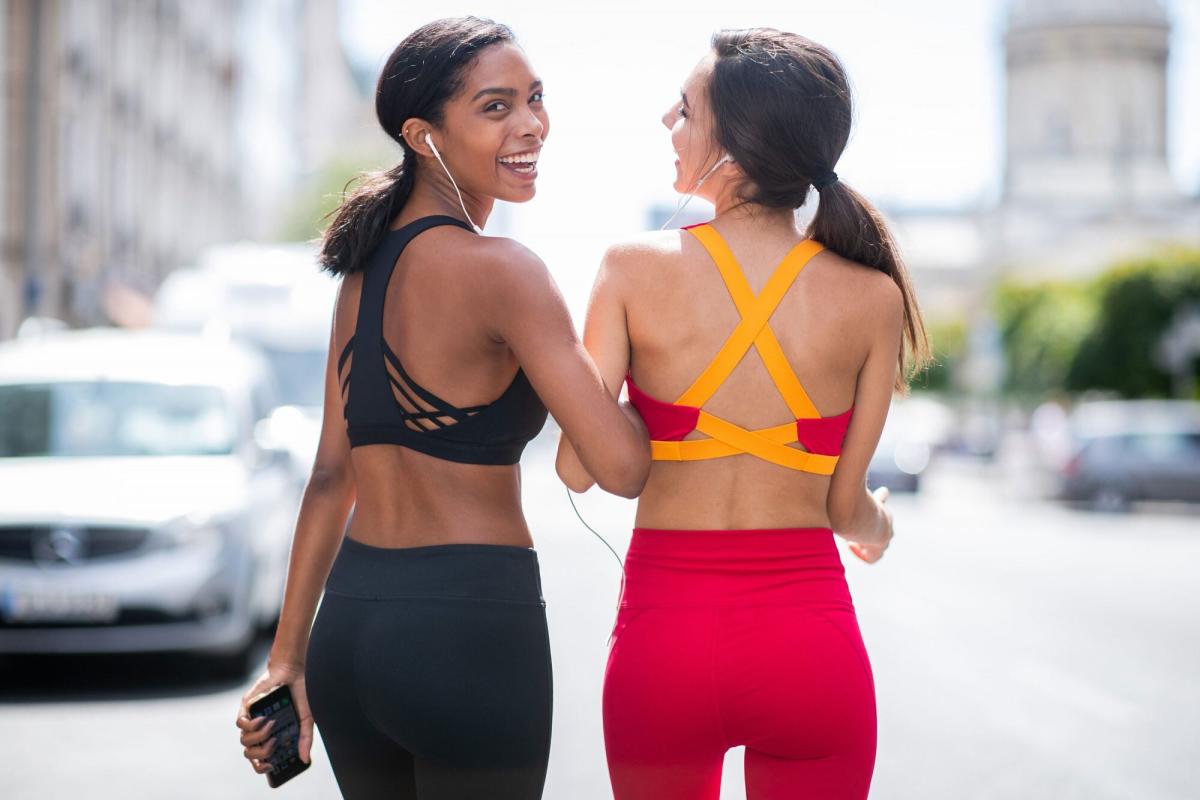 The Internet's Favorite Butt Crack Leggings Are the Cheapest They