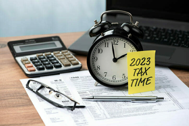 SmartAsset: Morningstar checklist for tax filers in 2023