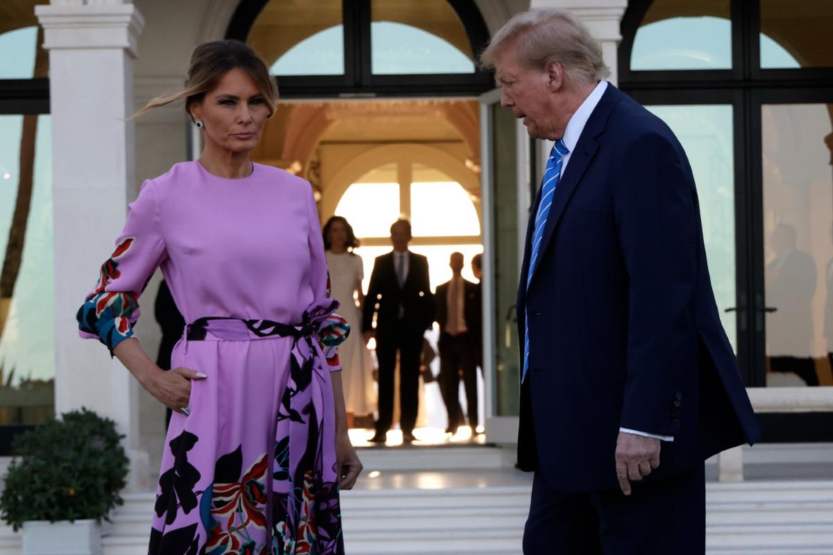 The internet is having a blast with these photos of Melania Trump looking peeved at a fundraiser