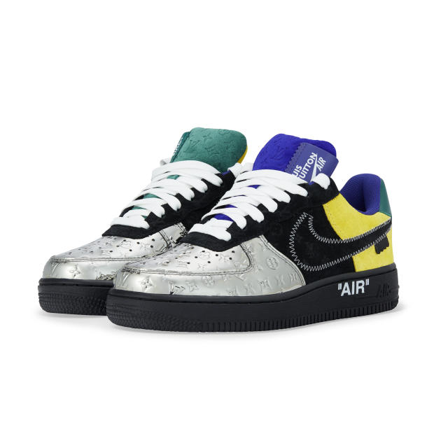 Sold at Auction: LOUIS VUITTON x NIKE Sneakers AIR FORCE 1, Gr. 40,5  (7,5).