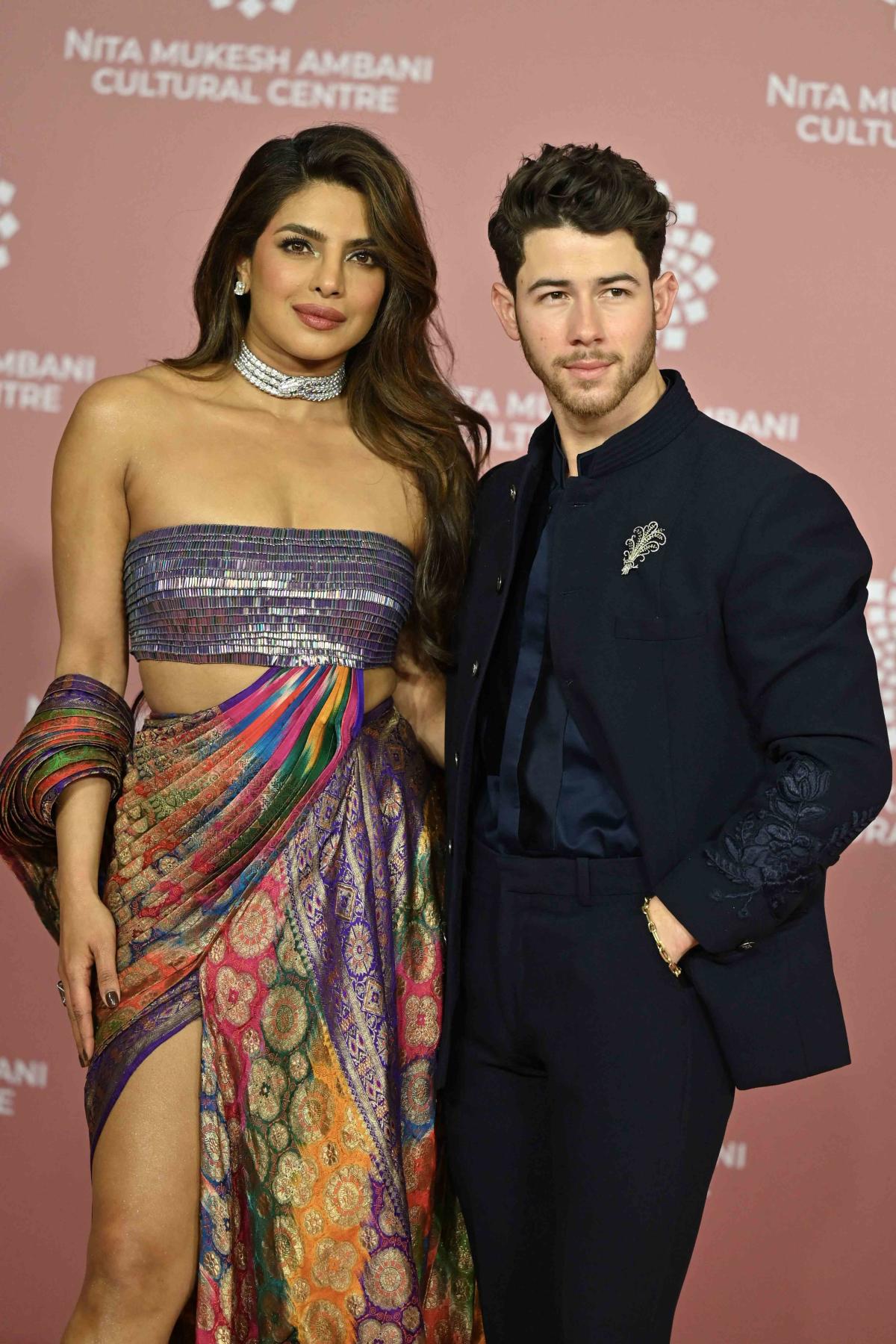 Priyanka Chopra waves bra at husband Nick Jonas as she celebrates major  'first' with him, Celebrity News, Showbiz & TV