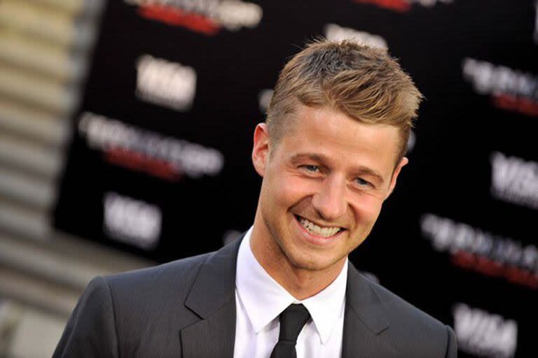 Benjamin McKenzie tiene hoy 45 años y está casado con Morena Baccarin, con quien tiene dos hijos