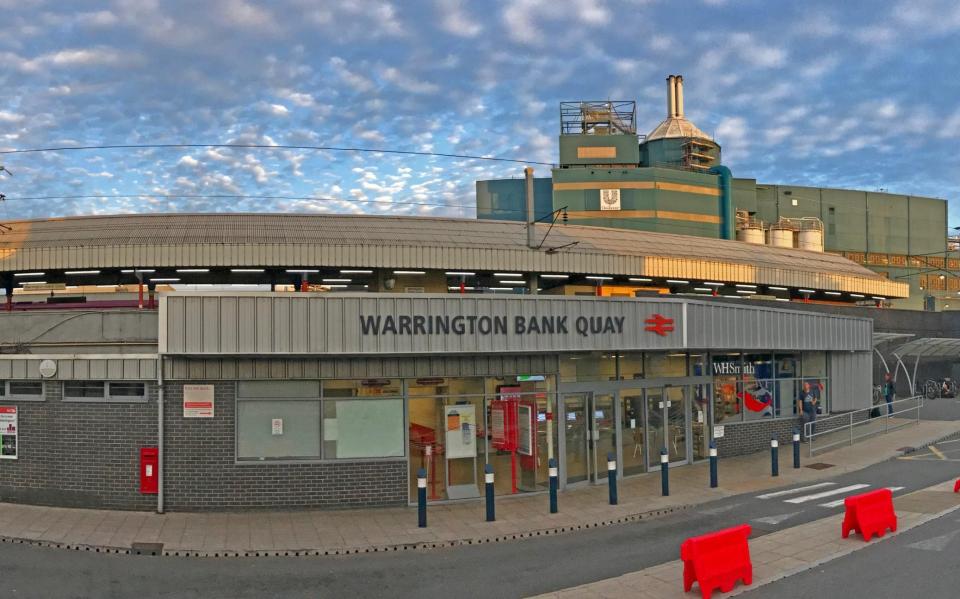 Warrington Bank Quay train station