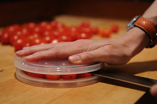 RIGHT WAY: Cherry Tomatoes