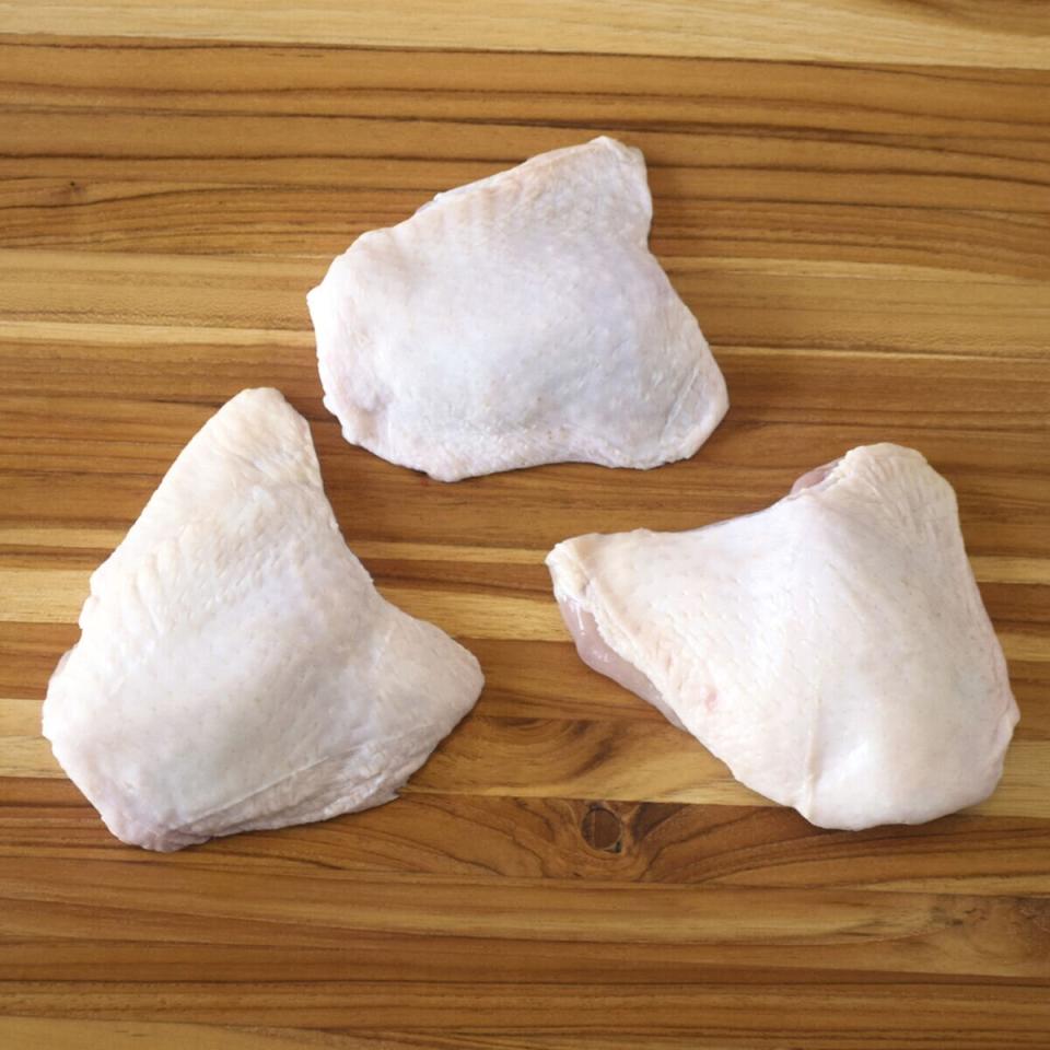 D'Artagnan Organic Bone-In Chicken Thighs