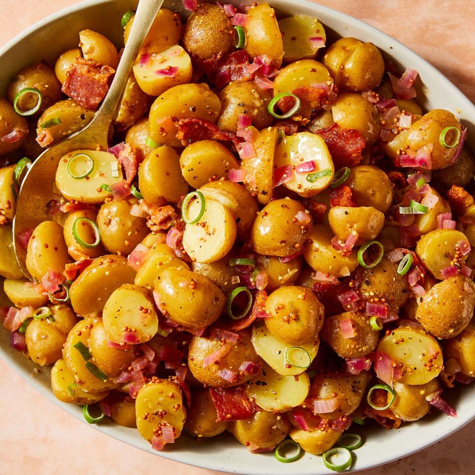 potato salad with chopped onions and bacon