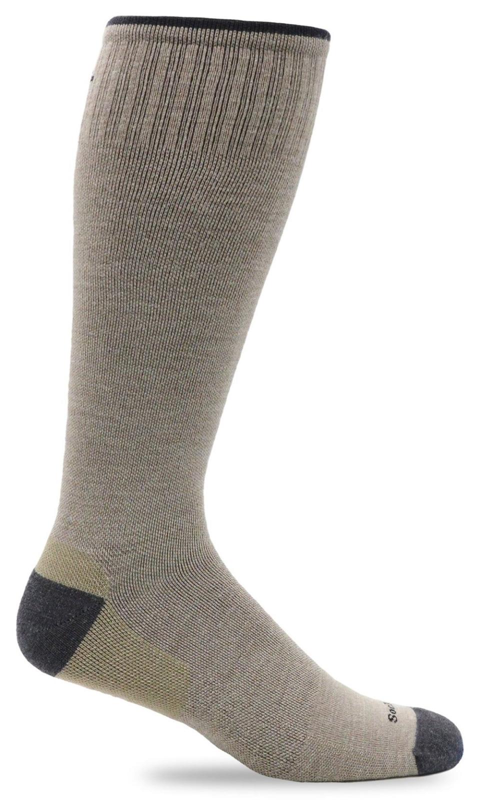 16) Men's Elevation Firm Graduated Compression Socks