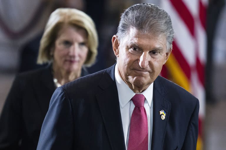 El senador Joe Manchin durante un evento en el Capitolio de Estados Unidos, en Washington, el jueves 14 de julio de 2022. (Tom Williams/Pool photo vía AP)