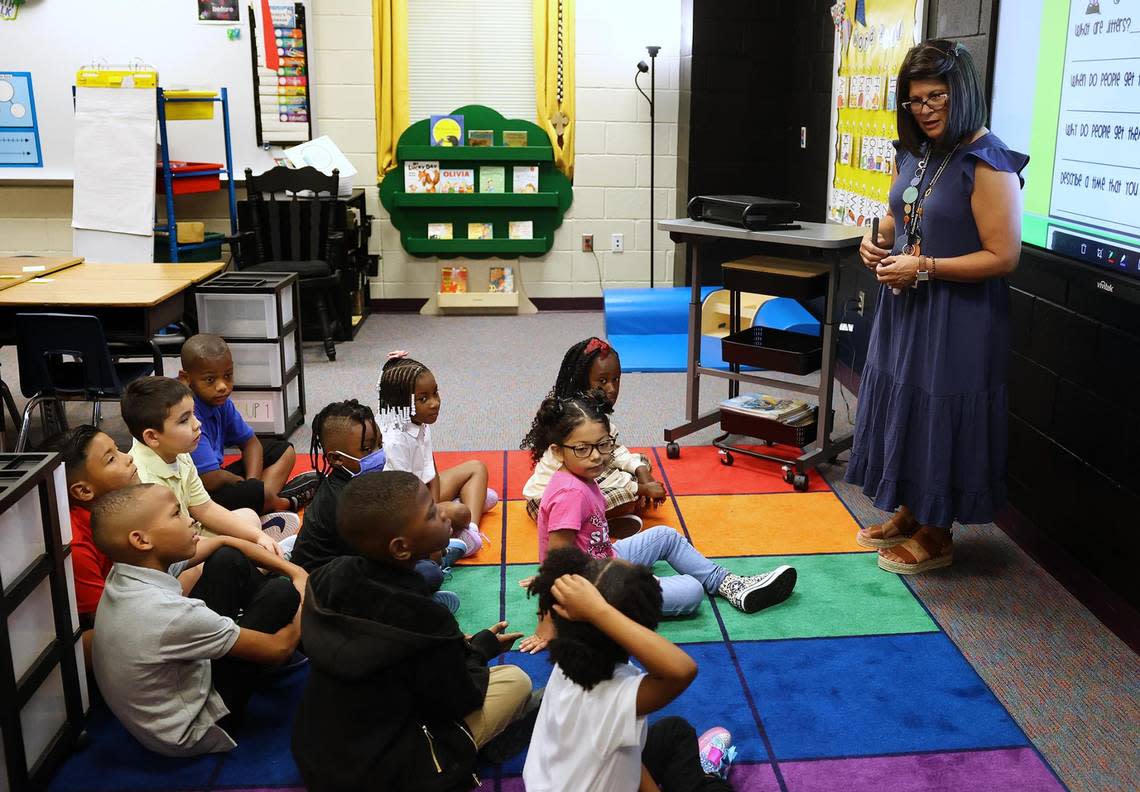 Second grade teacher Mari Maldonado leads a discussion on first day jitters with her new students on Wednesday, August 10, 2022, at Townley Elementary in Everman. Some rural schools in Texas are going to a four-day week to entice teachers from more urban districts, like Everman ISD.