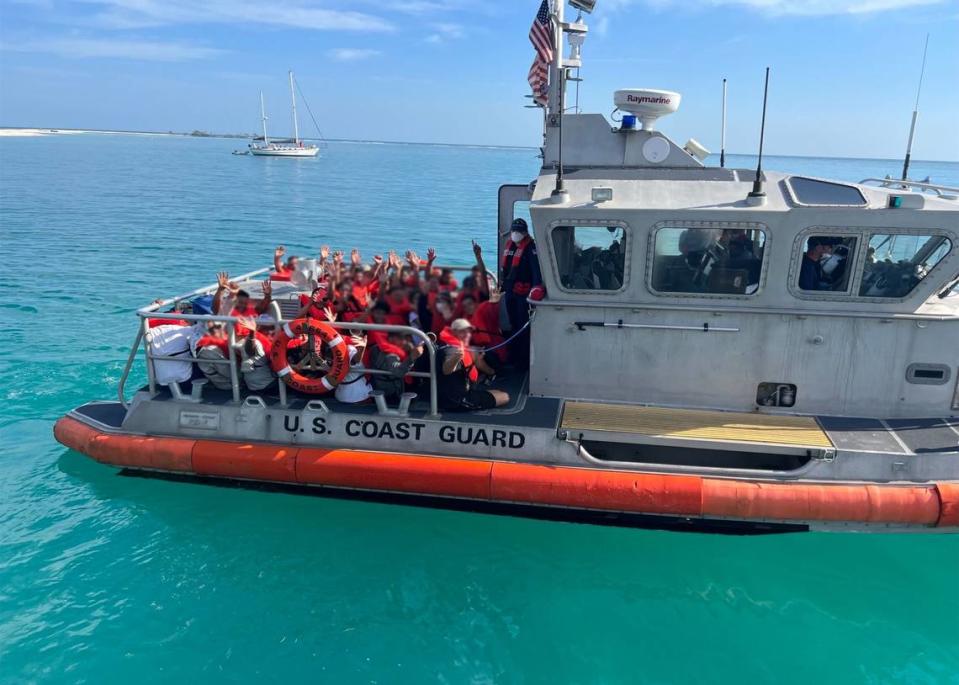 Un total de 337 cubanos que se encontraban en el parque nacional Dry Tortugas fueron enviados a Cayo Hueso, Florida, el 5 de enero de 2022.