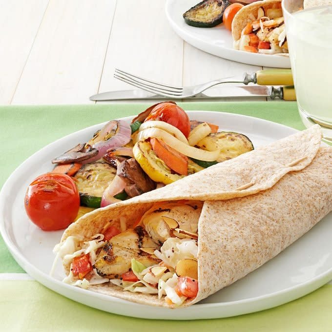 Coleslaw Chicken Wraps Exps147003 Th2377560a02 28 3bc Rms 5