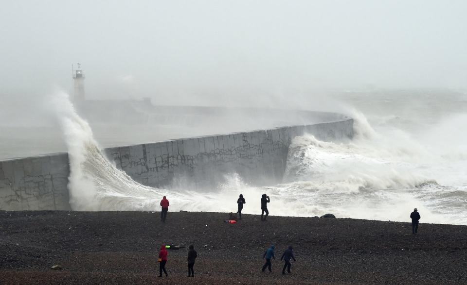 11) Newhaven Lighthouse