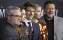 <p>Actors Tom Cruise, center, Russell Crowe, right, Annabelle Wallis, second right, and Sofia Boutella, second left, pose with director Alex Kurtzman, left, as they arrive for the Australian premiere of their movie The Mummy in Sydney, Monday, May 22, 2017. (AP Photo/Rick Rycroft) </p>