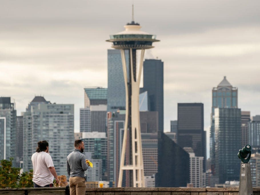 Seattle skyline needle