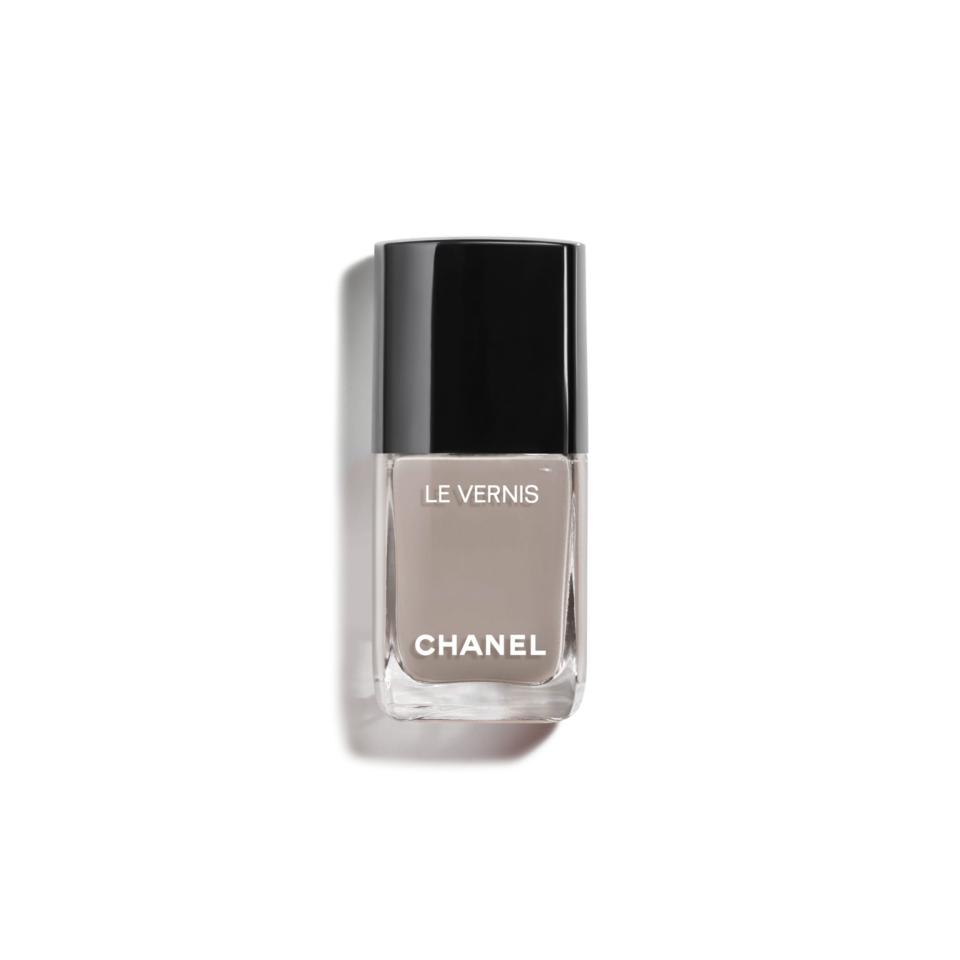9) Chanel Le Vernis Nail Colour (Beige Cendré)