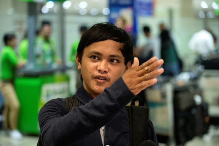 Filipino fisherman Rolando Omongos said when his uncle died he tied the body to the boat for a week, but had to loosen it into the sea when it began to decompose