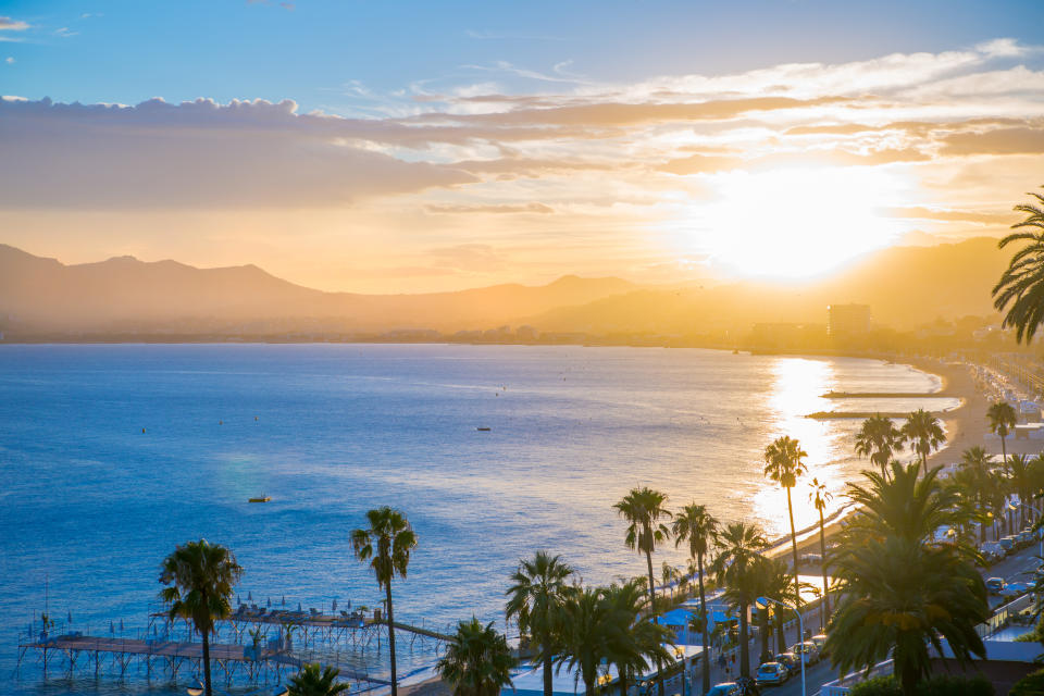 Cannes au coucher du soleil (crédit : getty image)