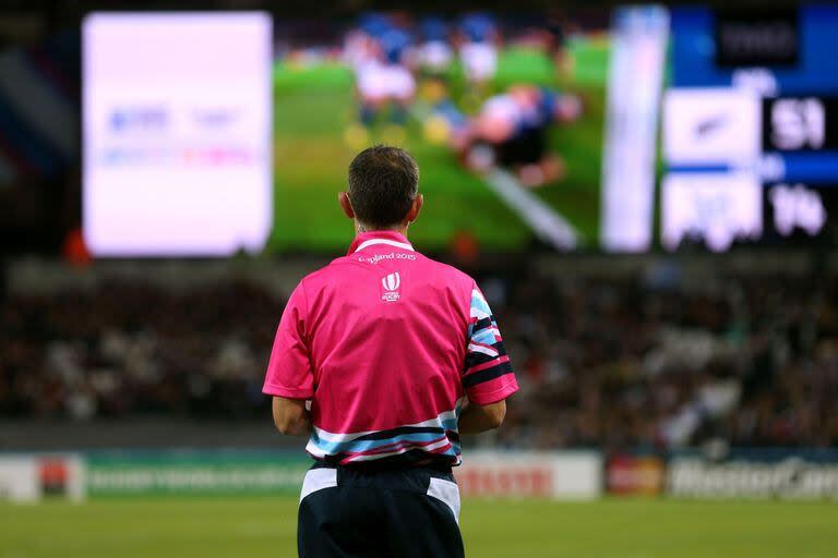 El árbitro siempre fue palabra santa en el rugby, pero últimamente en Argentina, y cada vez más, es cuestionado hasta la agresión verbal y física
