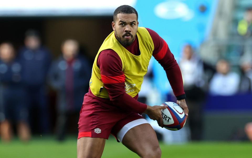 Ollie Lawrence training with England