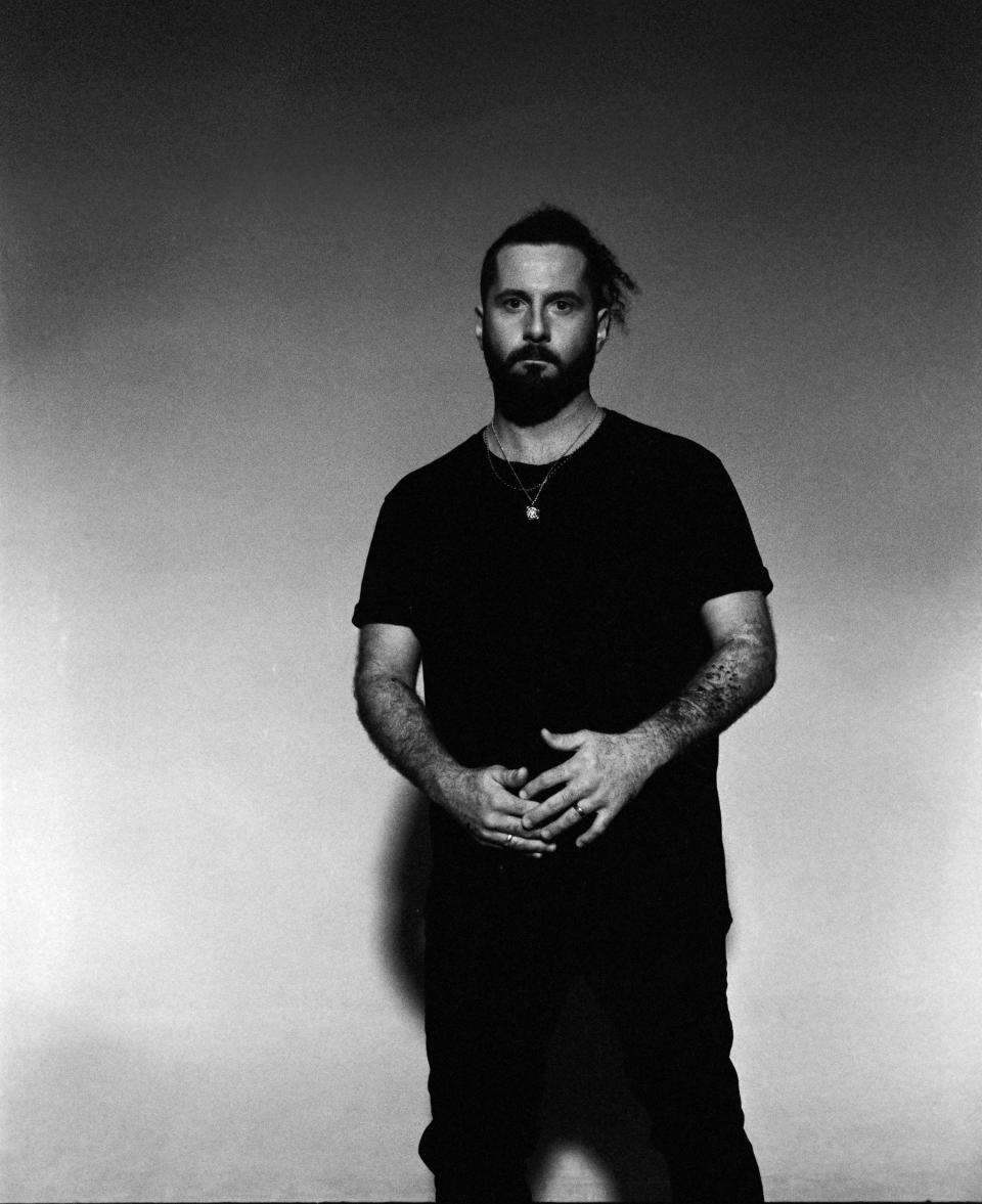 Electronic artist Elderbrook