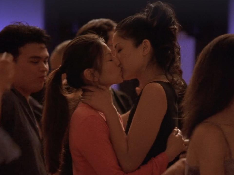 Michelle Krusiec and Lynn Chen kiss in "Saving Face"