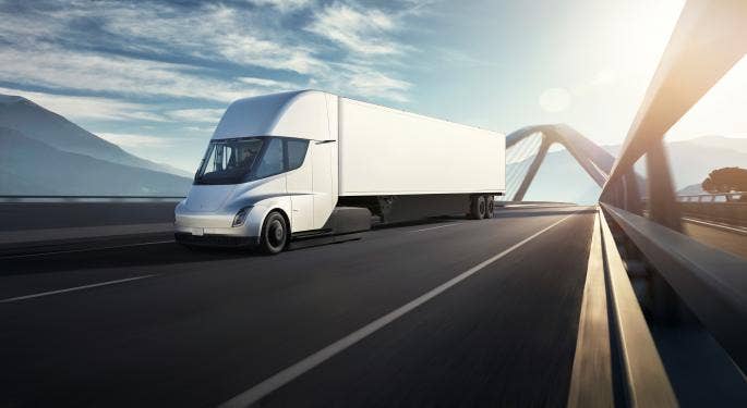 Tesla Semi: PepsiCo es la primera empresa en probarlo, ¿qué opinan?