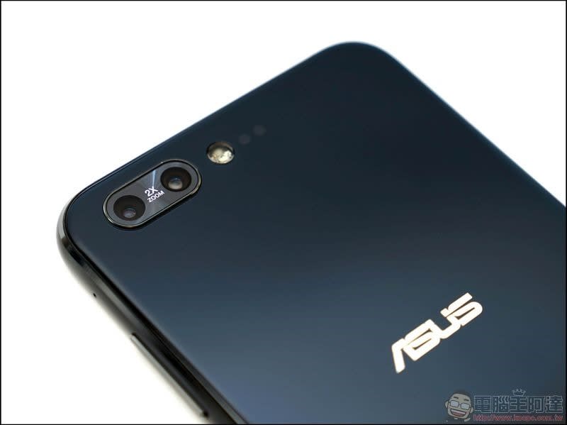 ASUS ZenFone 4 Pro （ZS551KL）開箱、評測、評價 華碩史上拍照效果最好的效能旗艦手機