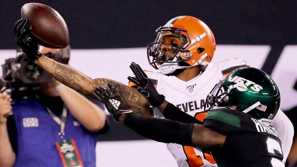 Odell Beckham Jr., pictured making a one-handed catch, drew comparisons to an earlier catch of his that kick-started his career with the New York Giants.