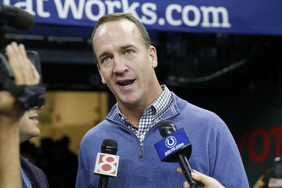 INDIANAPOLIS, INDIANA - NOVEMBER 10: Peyton Manning on the sidelines before the game against the Miami Dolphins at Lucas Oil Stadium on November 10, 2019 in Indianapolis, Indiana. (Photo by Justin Casterline/Getty Images)