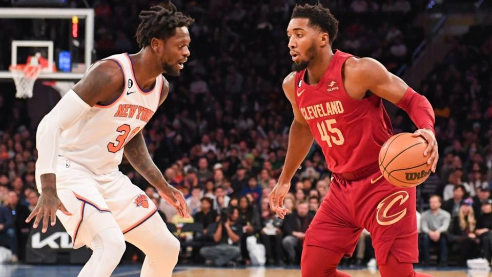 New York Knicks forward Julius Randle (30) guards Cleveland Cavaliers guard Donovan Mitchell (45) during the first quarter at Madison Square Garden