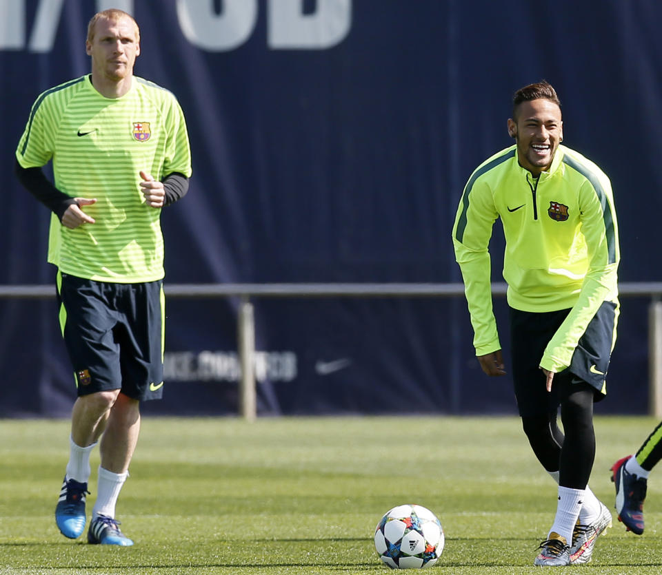 Anciens coéquipiers à Barcelone, Jérémy Mathieu pense que Neymar a eu raison de partir.