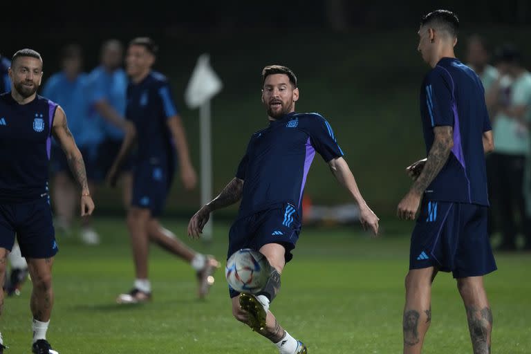 Entrenamiento de la Selección Argentina antes del enfrentamiento ante Polonia